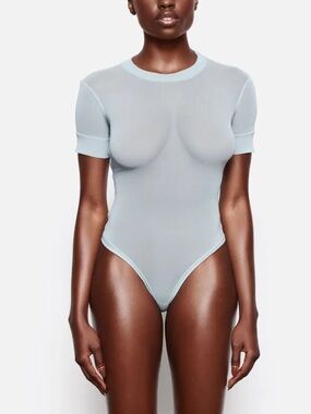 SKIMS Everyday T-Shirt Bodysuit – Mesh Crew Neck Thong Bodysuit – Ice Blue – M